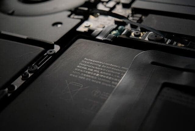 5 Signs Your Laptop Battery is Swollen and What to Do About It